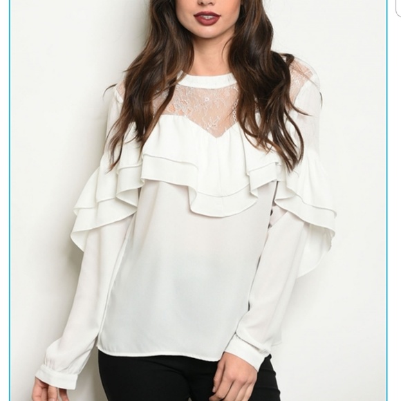 ***LAST ONE!!!*** White ruffles and lace blouse - Picture 2 of 5